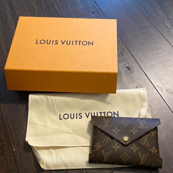 Louis Vuitton Handbags - Final sale Medium LV  Kirigami pouch